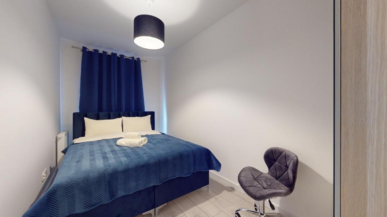 Family House Near The Market Square -Perfect For Family & Business Stays - Ksiecia Witolda Street 500 Steps To Market Square - 2 Bedrooms,2 Parking Places Breslau Exterior foto