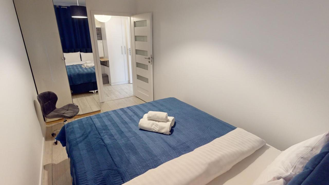 Family House Near The Market Square -Perfect For Family & Business Stays - Ksiecia Witolda Street 500 Steps To Market Square - 2 Bedrooms,2 Parking Places Breslau Exterior foto