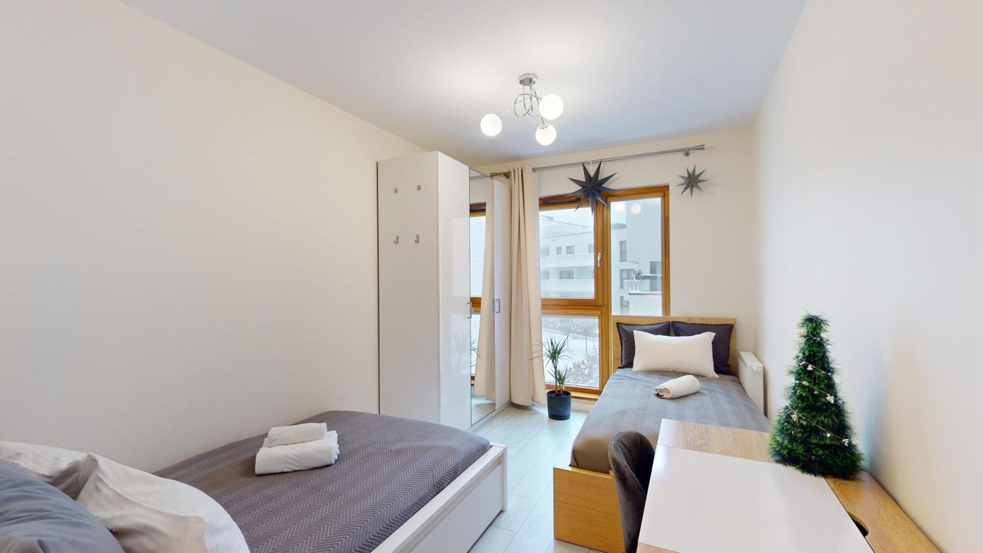 Family House Near The Market Square -Perfect For Family & Business Stays - Ksiecia Witolda Street 500 Steps To Market Square - 2 Bedrooms,2 Parking Places Breslau Exterior foto