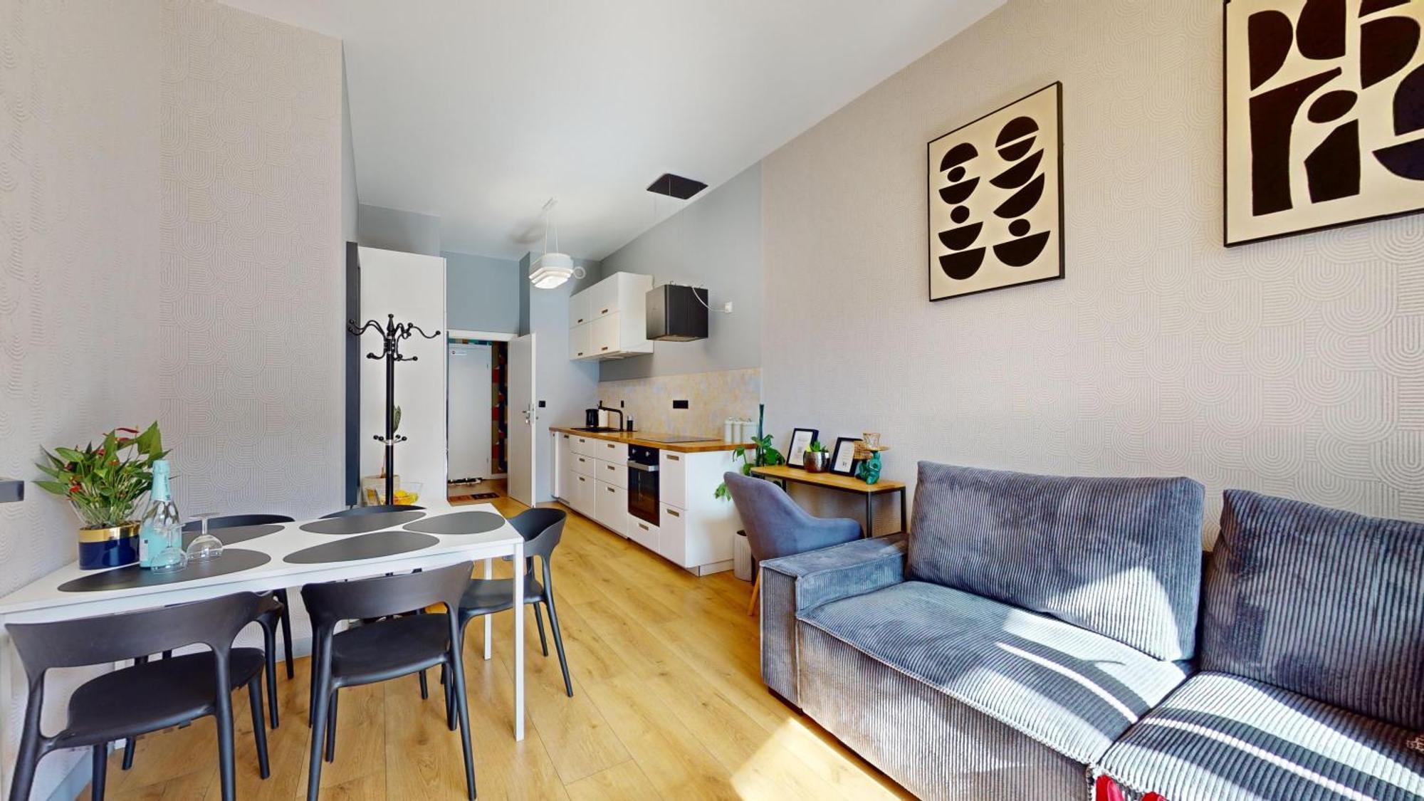Family House Near The Market Square -Perfect For Family & Business Stays - Ksiecia Witolda Street 500 Steps To Market Square - 2 Bedrooms,2 Parking Places Breslau Exterior foto