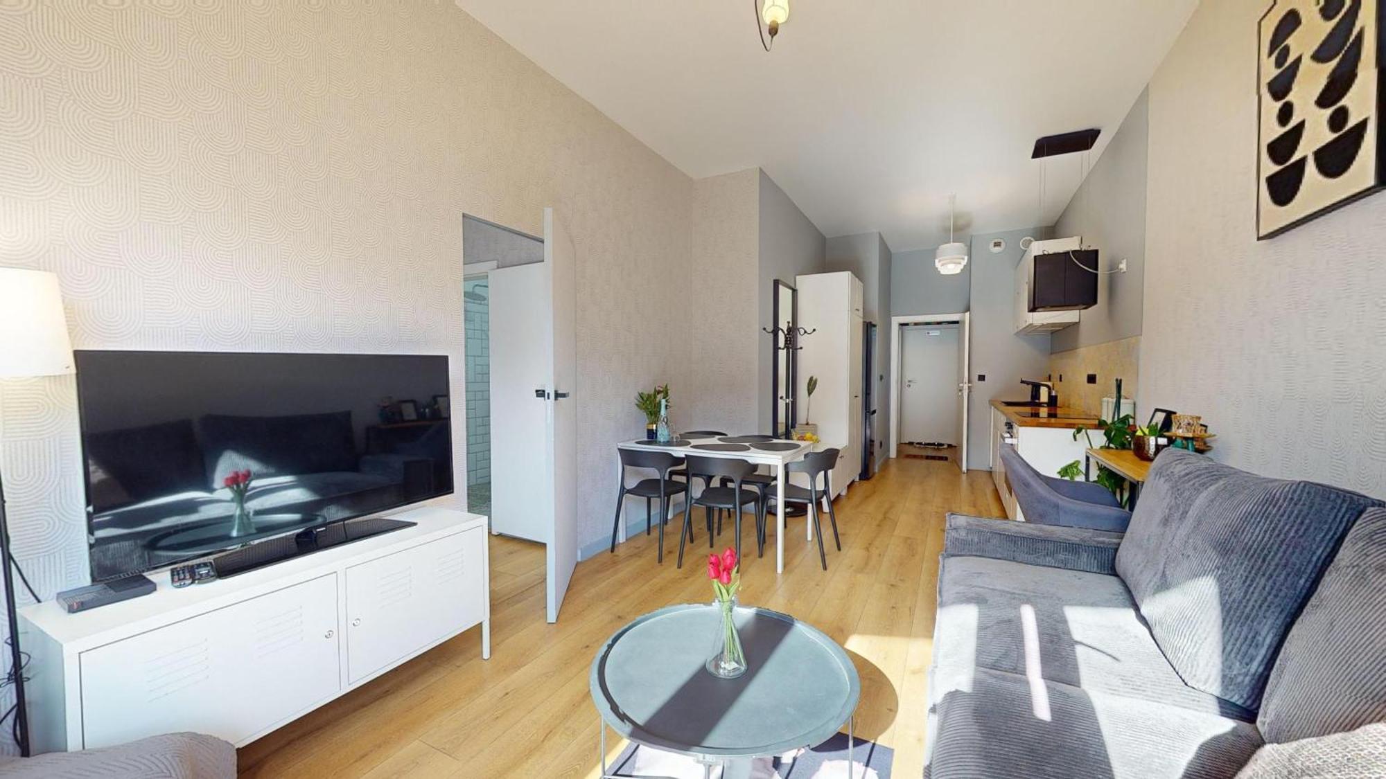 Family House Near The Market Square -Perfect For Family & Business Stays - Ksiecia Witolda Street 500 Steps To Market Square - 2 Bedrooms,2 Parking Places Breslau Exterior foto